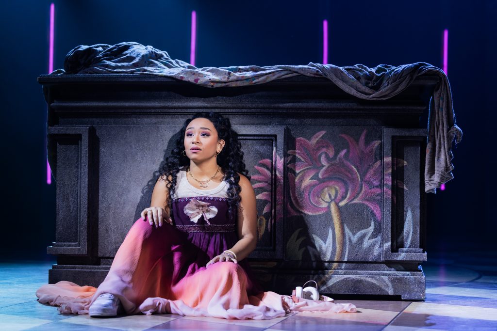 & Juliet Lights Up the Fisher Theatre with an Electrifying, Empowering Pop Spectacle